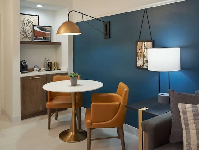 The Chifley Houston, Tapestry Collection by Hilton-套房, 2 张大床, 城市景观-7