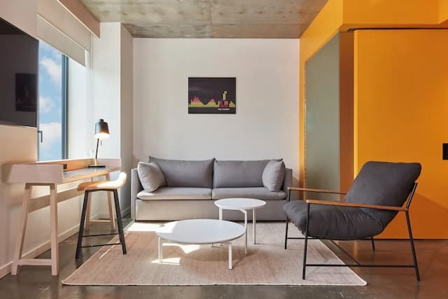 Radio Hotel-Studio Suite, 1 King Bed-5