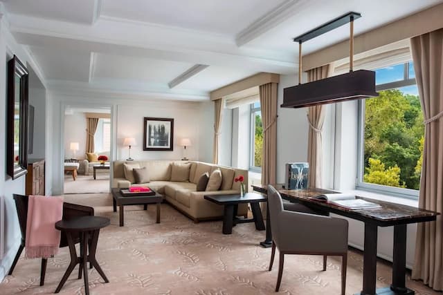 The Ritz-Carlton New York, Central Park-Artists' Gate Suite-2