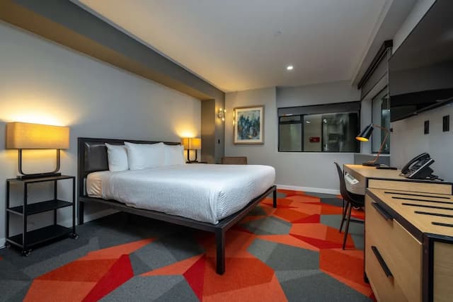 인피니티 호텔 샌프란시스코, 태피스트리 컬렉션 바이 힐튼-디럭스룸, 킹사이즈침대 1개-1