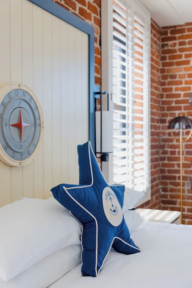 아고넛 호텔-룸, 퀸사이즈침대 2개, 이동 약자 지원, 베이 전망 (Roll-In Shower)-12