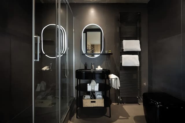 더 마켓 어반 호텔-디럭스룸-7