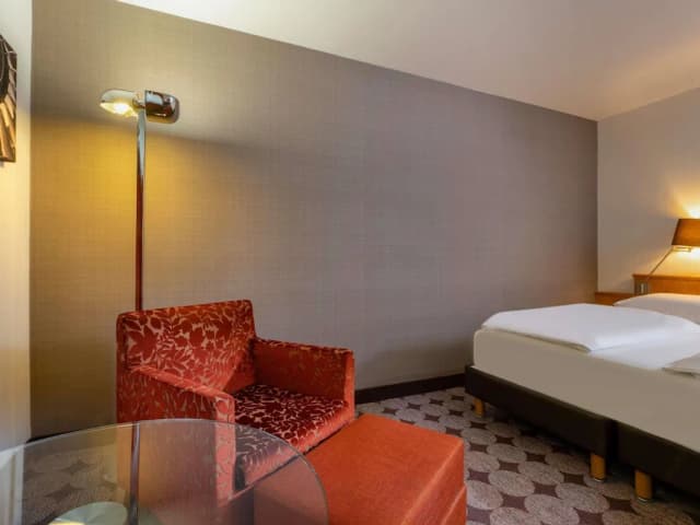 Mövenpick Hotel Nuernberg Airport-Classic Room, 1 King Bed-10