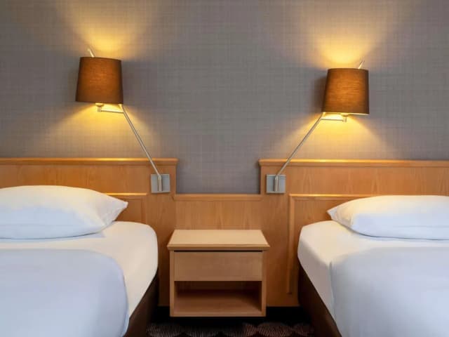 Mövenpick Hotel Nuernberg Airport-Classic Twin Room, 2 Twin Beds-8