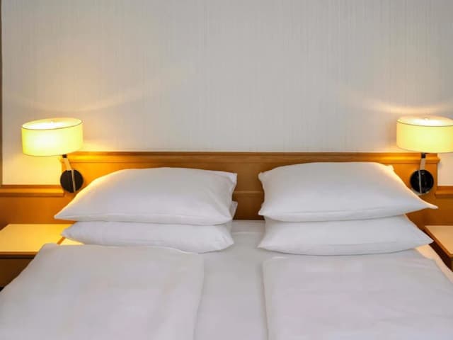 Mövenpick Hotel Nuernberg Airport-Superior Room, 1 King Bed-7
