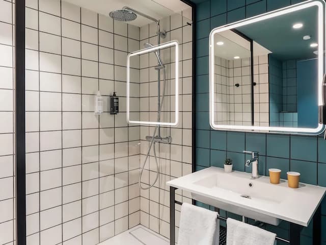 イビス スタイルズ バルセロナ サン ジョアン デスピ-スタンダード ルーム ダブルベッド 1 台ソファーベッド付き-9