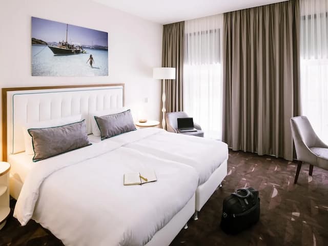 Mercure Hotel MOA Berlin-Superior Room, 1 Queen Bed-8