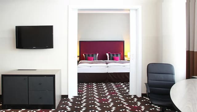 Mercure Hotel MOA Berlin-Standard Suite, 1 Queen Bed with Sofa bed-1