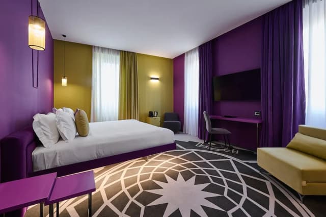 MyTALE Creative Academy Hotel-Panoramic Room, 1 King Bed-6