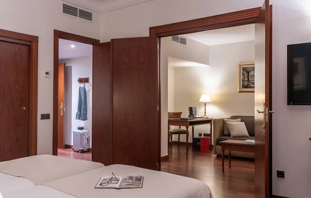 El Avenida Palace Hotel-Junior Studio Suite-5