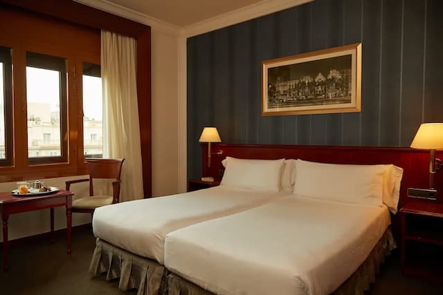 El Avenida Palace Hotel-City Double Room, City View-9
