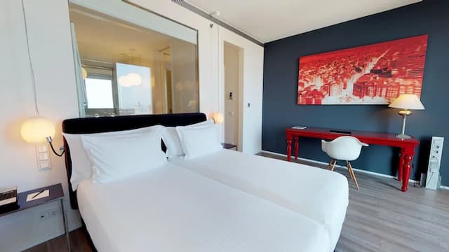 Melia Barcelona Sky-Premium Room, Sea View ((2+1))-2