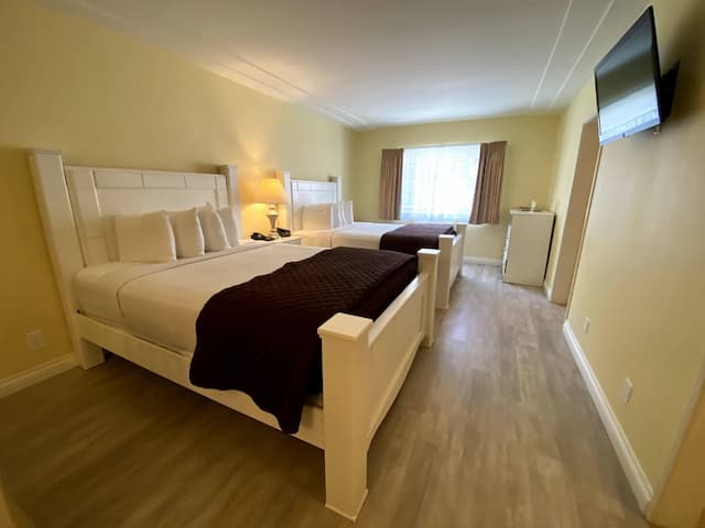 할리우드 셀러브리티 호텔-이그제큐티브룸, 퀸사이즈침대 2개, 주방-2