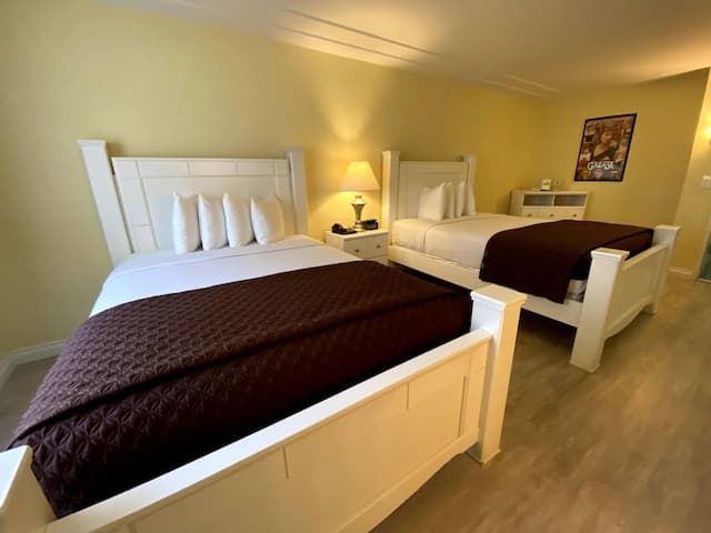 할리우드 셀러브리티 호텔-이그제큐티브룸, 퀸사이즈침대 2개-4