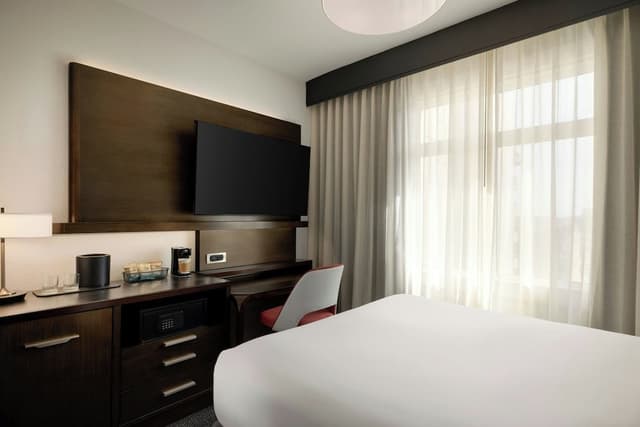 Courtyard by Marriott San Francisco Union Square-客房, 1 张大床, 城市景观-10