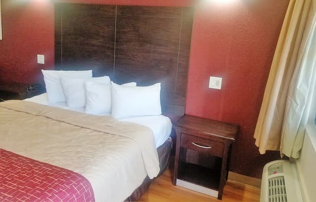 레드 루프 인 & 스위트 휴스턴 - 하비 에어포트-슈피리어룸, 킹사이즈침대 1개, 장애인 지원, 흡연-2