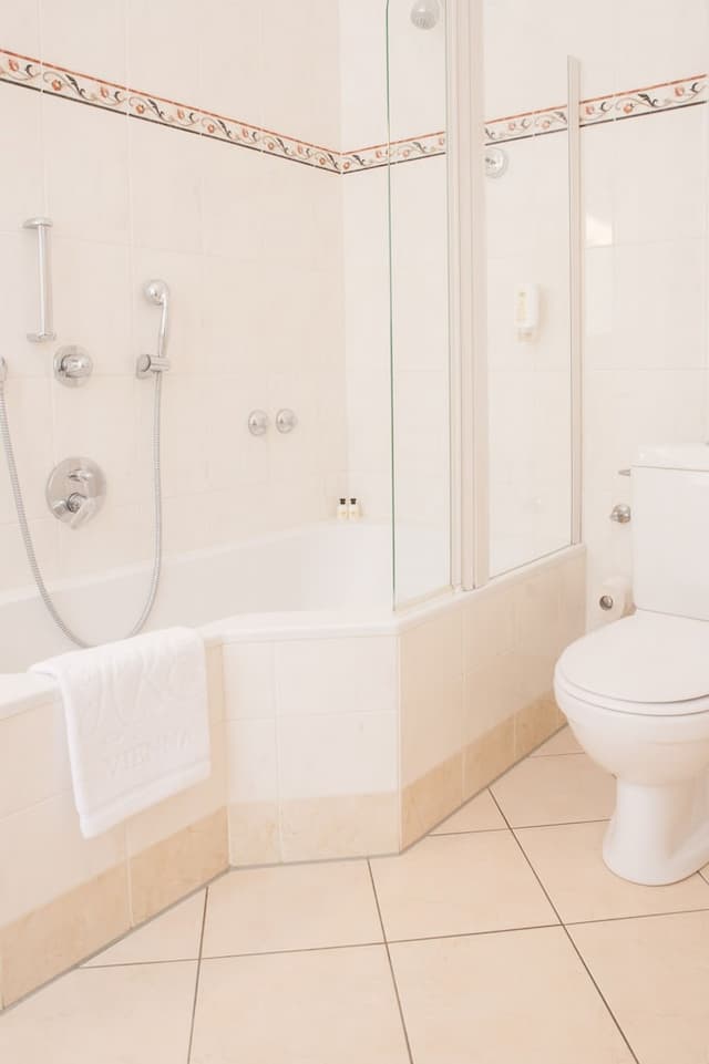 Hotel Kaiserin Elisabeth-Double Room-11