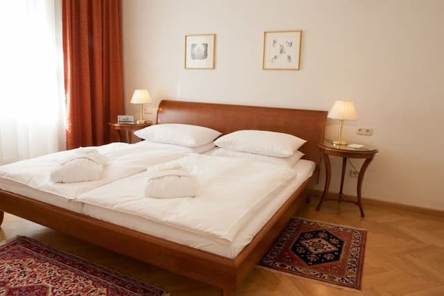 Hotel Kaiserin Elisabeth-Superior Double Room-7