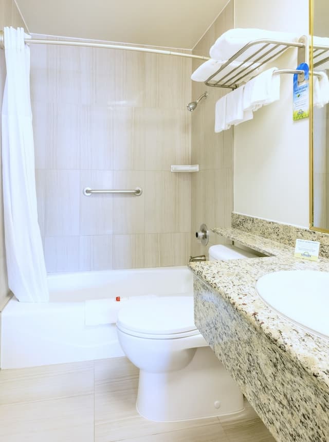 데이즈 인 바이 윈덤 산타 모니카-룸, 퀸사이즈침대 1개, 냉장고-8