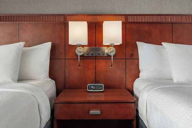 Courtyard by Marriott Los Angeles Pasadena/Monrovia-Room, 2 Queen Beds-1