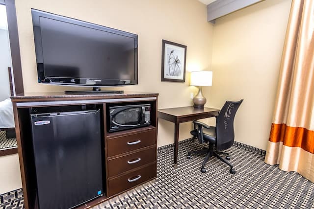 이코노 로지 인 & 스위트 이스트-룸, 킹사이즈침대 1개, 금연-6