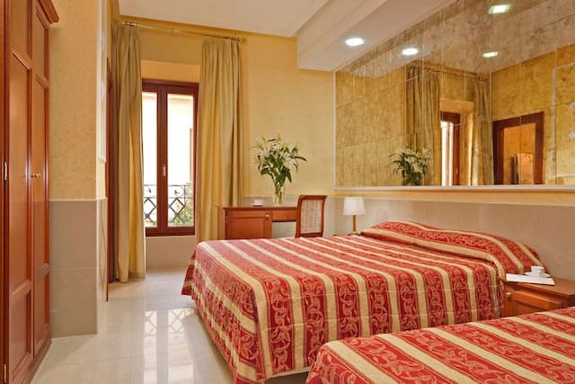 컴포트 호텔 볼리바-트리플룸-8