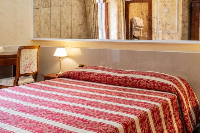 컴포트 호텔 볼리바-트리플룸-7