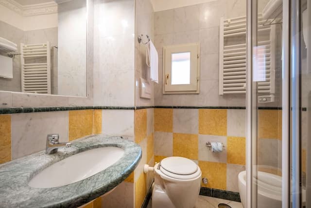 컴포트 호텔 볼리바-싱글침대 1개-12