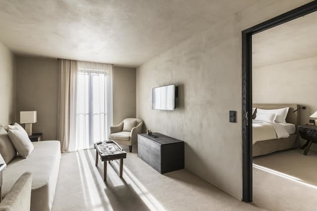 Hotel Bayerischer Hof-Junior Suite (Deluxe)-1