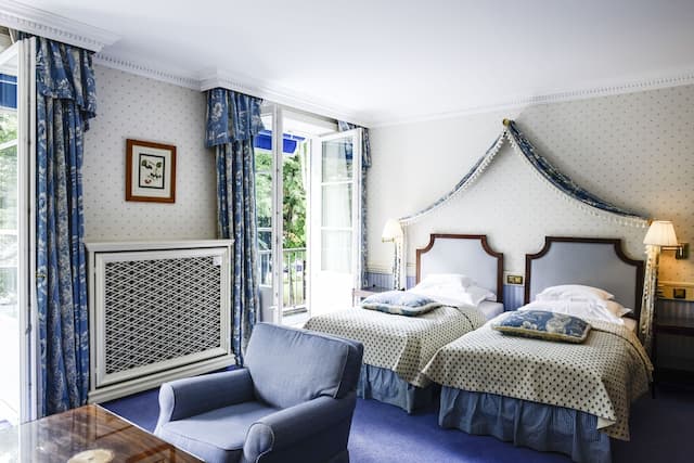 Hotel Bayerischer Hof-Standard Double Room-1