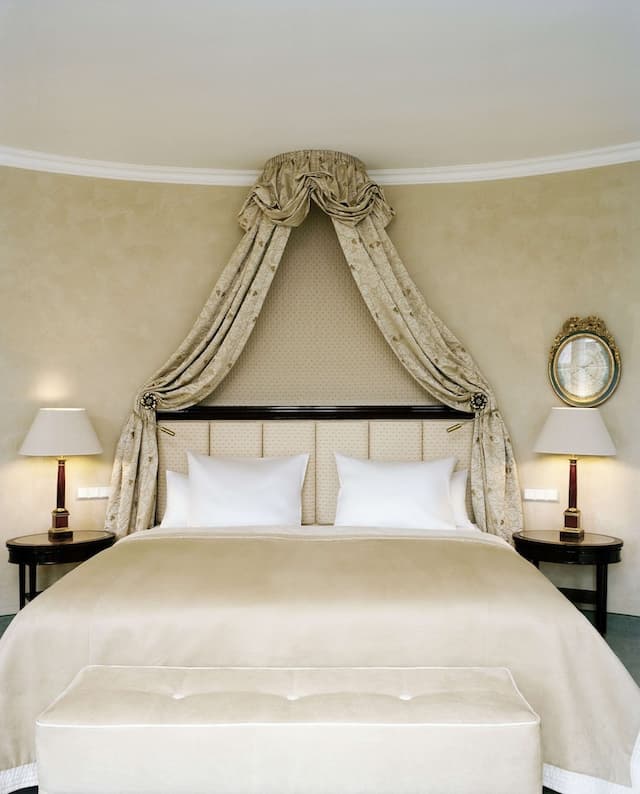 Hotel Bayerischer Hof-Deluxe Suite-2