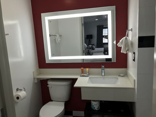 Legend Hotel Hollywood-Standard Room, 1 King Bed-12