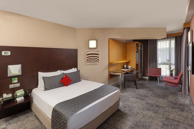 니폰 호텔-Deluxe Corner Room-1