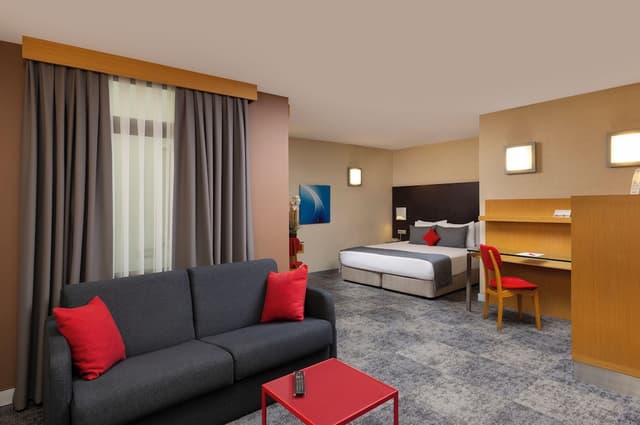 니폰 호텔-Deluxe Family Room-1