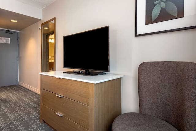 Best Western Plus Vancouver Airport Hotel-行政客房, 1 张特大床, 无障碍, 浴缸-2