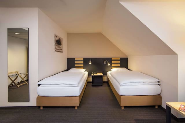 Lindner Hotel Frankfurt Hochst, part of JdV by Hyatt-Room, 2 Twin Beds-1
