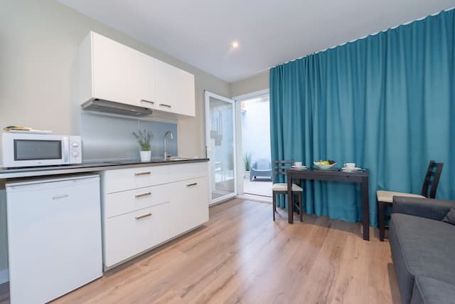 Senator Barcelona Apartments-Studio Suite, 1 King Bed with Sofa bed, Patio, Ground Floor-5