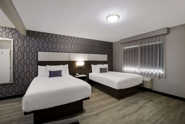 サンセット ウエスト ホテル シュアステイ コレクション バイ ベスト ウェスタン-スタンダード ルーム ダブルベッド 2 台 禁煙 冷蔵庫 & 電子レンジ (Walk-in Shower)-2