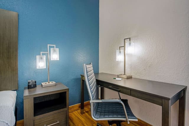 라 퀸타 인 & 스위트 바이 윈덤 킹우드 휴스턴 IAH 에어포트-룸, 퀸사이즈침대 2개, 장애인 지원, 금연 (Mobility,Tub w/Grab Bars)-2