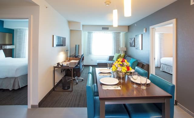 レジデンス イン ニューヨーク ザ ブロンクス アット メトロ センター アトリウム-スイート 2 ベッドルーム (Mobility/Hearing Access, Roll-In Shwr)-8