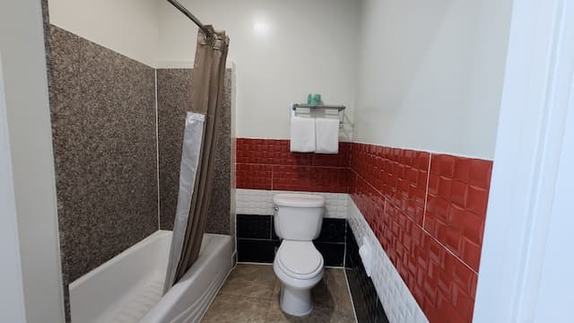 스코티시 인스 & 스위트 샘 휴스턴 파크웨이-디럭스룸, 킹사이즈침대 1개, 흡연, 냉장고 및 전자레인지-8