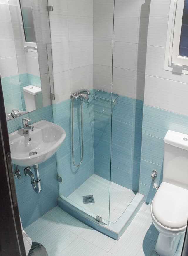 Athens Choice-Standard Twin Room, Ensuite, City View-3