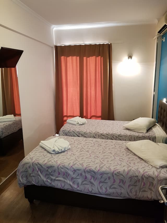Athens Choice-Standard Twin Room, Ensuite, City View-4