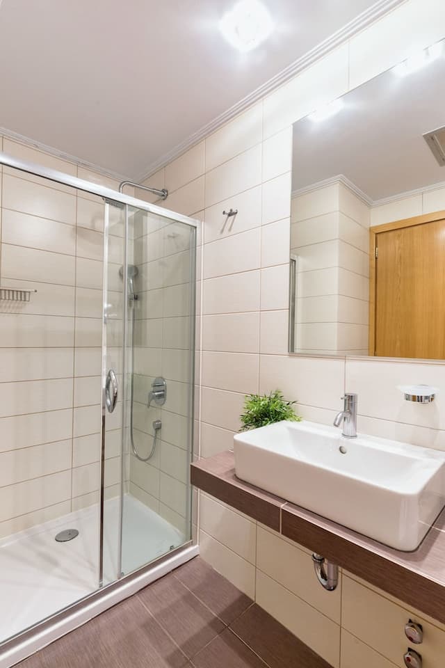 스위트 홈 호텔-베이직 더블룸-7