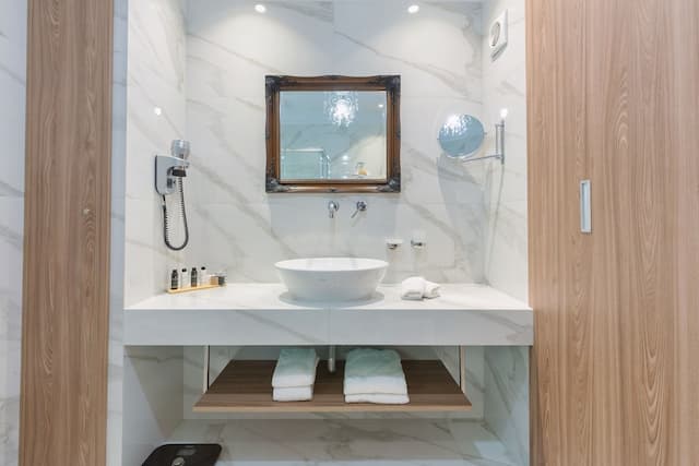 스위트 홈 호텔-디럭스 더블룸-9