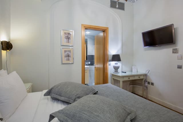 스위트 홈 호텔-베이직 더블룸-3