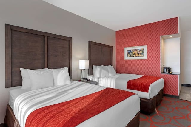 Comfort Inn & Suites near Stadium-Standard Room, 2 Queen Beds, Accessible, Non Smoking-5