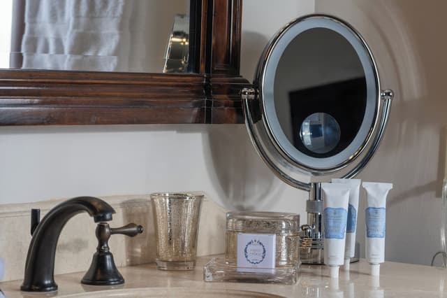 Hotel Granduca Houston-Two Full Bed Traditional-6