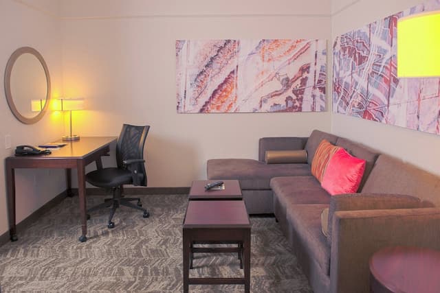 SpringHill Suites by Marriott Houston Pearland-Suite, Multiple Beds-5
