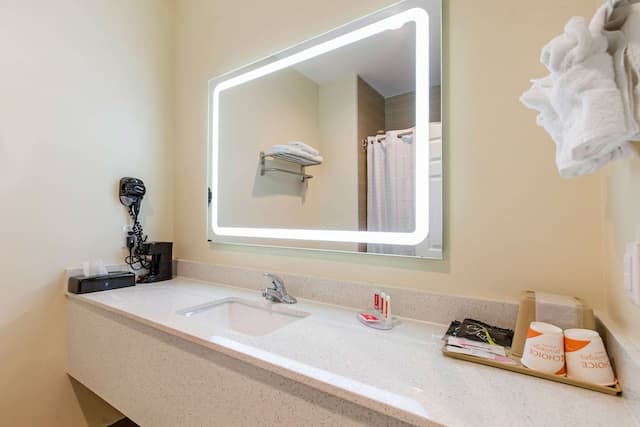 이코노 로지 인 & 스위트 휴스턴 윌로우브룩-스탠다드룸, 퀸사이즈침대 2개, 금연 (Efficiency)-5